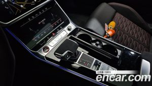 Audi RS7 4.0 TFSI 4WD Performance 2025 года из Южной Кореи