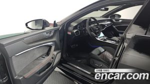 Audi RS7 4.0 TFSI 4WD Performance 2025 года из Южной Кореи