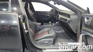 Audi RS7 4.0 TFSI 4WD Performance 2025 года из Южной Кореи