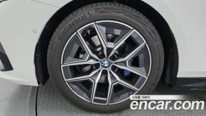BMW 5-Series 520i M Sport 2024 года из Южной Кореи