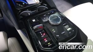 BMW 5-Series 520i M Sport 2024 года из Южной Кореи