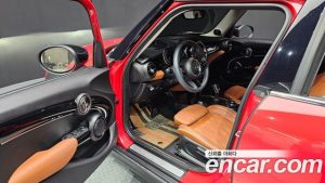 Mini Cooper 5Door CLASSIC 2024 года из Южной Кореи