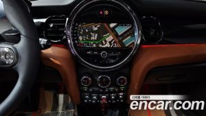 Mini Cooper 5Door CLASSIC 2024 года из Южной Кореи