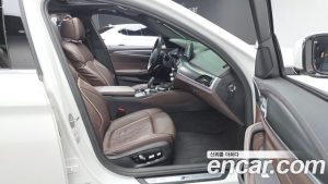BMW 5-Series 523d M Sport 2023 года из Южной Кореи