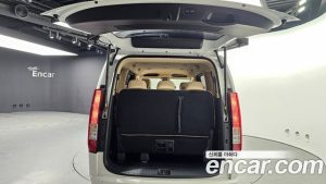 Hyundai Staria L3.5 Tourer 11-Seater 2025 года из Южной Кореи
