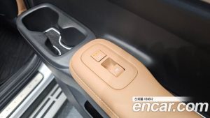 Hyundai Santafe Бензин 2.5T 2WD 2025 года из Южной Кореи