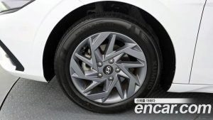 Hyundai AVANTE Inspiration 2024 года из Южной Кореи