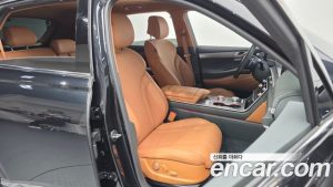 Genesis GV80 2.5T Бензин AWD 2024 года из Южной Кореи