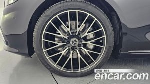 Mercedes-Benz S-Class S580L 4MATIC 2024 года из Южной Кореи