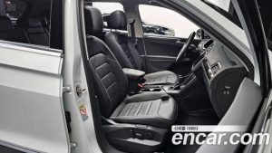 Volkswagen Tiguan 2.0 TDI Prestige 2023 года из Южной Кореи