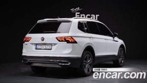 Volkswagen Tiguan 2.0 TSI Prestige 2023 года из Южной Кореи