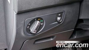 Volkswagen Tiguan 2.0 TSI Prestige 2023 года из Южной Кореи