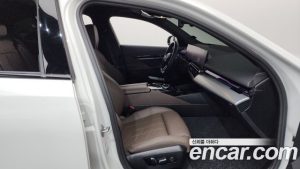 BMW 5-Series 523d xDrive M Sport 2024 года из Южной Кореи