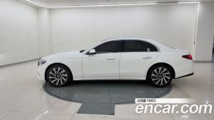 Mercedes-Benz E-Class E300 4MATIC Exclusive 2025 года из Южной Кореи