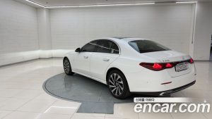 Mercedes-Benz E-Class E300 4MATIC Exclusive 2025 года из Южной Кореи