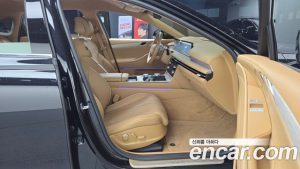 Genesis G80 Бензин 2.5 Turbo AWD 2025 года из Южной Кореи