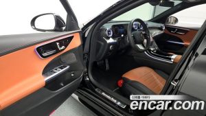 Mercedes-Benz C-Class C200 AMG Line 2025 года из Южной Кореи