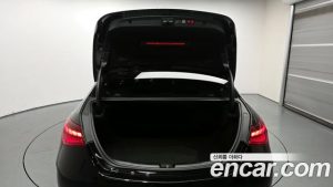 Mercedes-Benz C-Class C200 AMG Line 2025 года из Южной Кореи