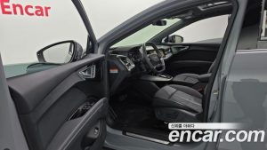 Audi Q4 e-tron 40 2023 года из Южной Кореи