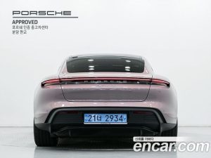 Porsche Taycan 4S 2024 года из Южной Кореи