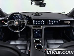 Porsche Taycan 4S 2024 года из Южной Кореи