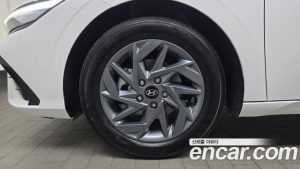 Hyundai AVANTE Modern 2024 года из Южной Кореи