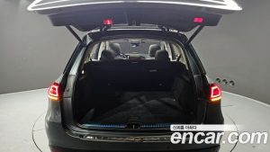 Mercedes-Benz GLE-Class GLE300d 4MATIC 2023 года из Южной Кореи