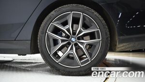 BMW 5-Series 520i M Sport 2025 года из Южной Кореи