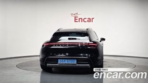 Porsche Taycan 4S CROSS TURISMO 2022 года из Южной Кореи