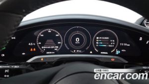 Porsche Taycan 4S CROSS TURISMO 2022 года из Южной Кореи