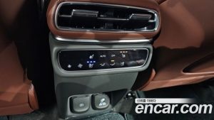 Genesis GV80 2.5T Бензин 2WD 2024 года из Южной Кореи
