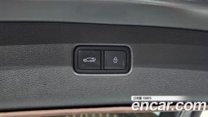 Genesis GV80 2.5T Бензин 2WD 2024 года из Южной Кореи