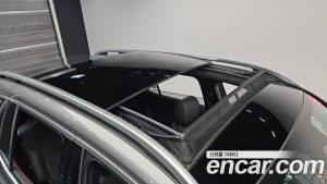 Mercedes-Benz GLB-Class GLB250 4MATIC 2025 года из Южной Кореи