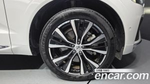 Volvo XC60 B6 ULTIMATE Bright 2024 года из Южной Кореи