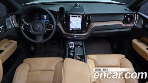 Volvo XC60 B6 ULTIMATE Bright 2024 года из Южной Кореи