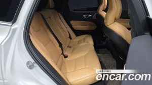 Volvo XC60 B6 ULTIMATE Bright 2024 года из Южной Кореи