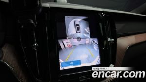 Volvo XC60 B6 ULTIMATE Bright 2024 года из Южной Кореи
