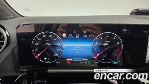 Mercedes-Benz GLA-Class GLA250 4MATIC 2025 года из Южной Кореи