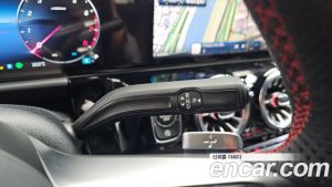 Mercedes-Benz GLA-Class GLA250 4MATIC 2025 года из Южной Кореи
