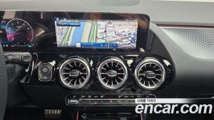Mercedes-Benz GLA-Class GLA250 4MATIC 2025 года из Южной Кореи