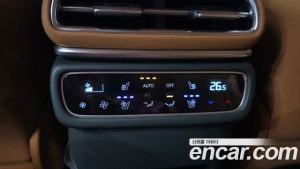 Genesis GV80 2.5T Бензин AWD 2024 года из Южной Кореи