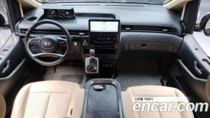 Hyundai Staria L3.5 Wagon 5 2025 года из Южной Кореи