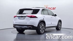 Mercedes-Benz GLE-Class GLE300d 4MATIC 2023 года из Южной Кореи