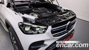 Mercedes-Benz GLE-Class GLE300d 4MATIC 2023 года из Южной Кореи