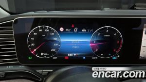 Mercedes-Benz GLE-Class GLE300d 4MATIC 2023 года из Южной Кореи