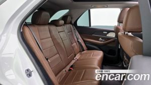 Mercedes-Benz GLE-Class GLE300d 4MATIC 2023 года из Южной Кореи