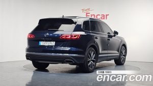 Volkswagen Touareg 3.0 TDI Prestige 2023 года из Южной Кореи