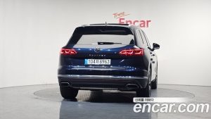 Volkswagen Touareg 3.0 TDI Prestige 2023 года из Южной Кореи