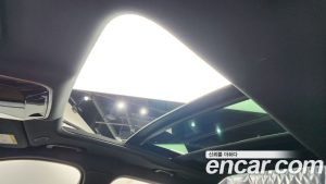 Land Rover Range Rover Velar 3.0 P400 Dynamic HSE 2025 года из Южной Кореи