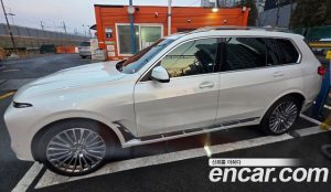 BMW X7 xDrive 40i Design Pure Excellence 7-Seater 2023 года из Южной Кореи